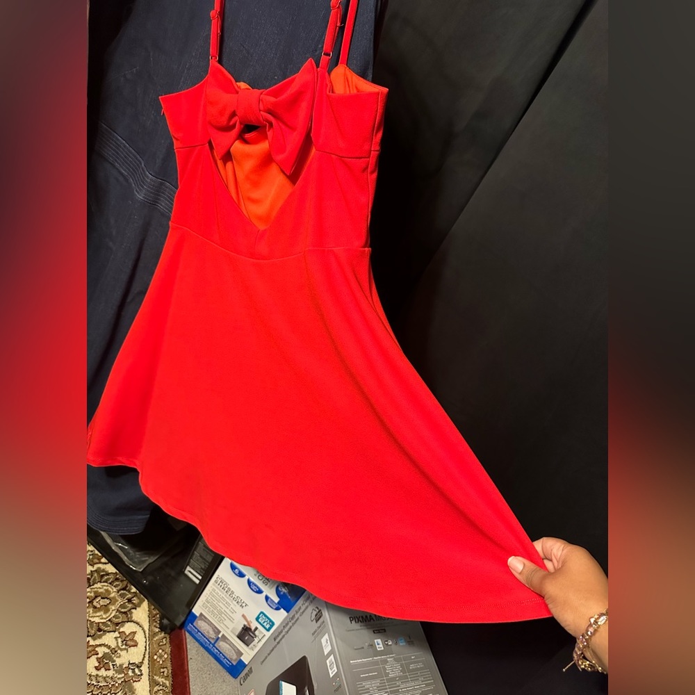Lulu’s size XL ultra bright red lined mini dress big bow and gap on the back